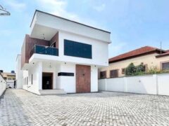 5 BEDROOM FULLY DETACHED DUPLEX AVAILABLE FOR SALE!!
